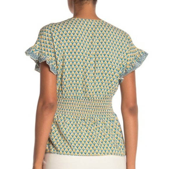 Max Studio Ruffle Sleeve Print Top NWT - Picture 3 of 3